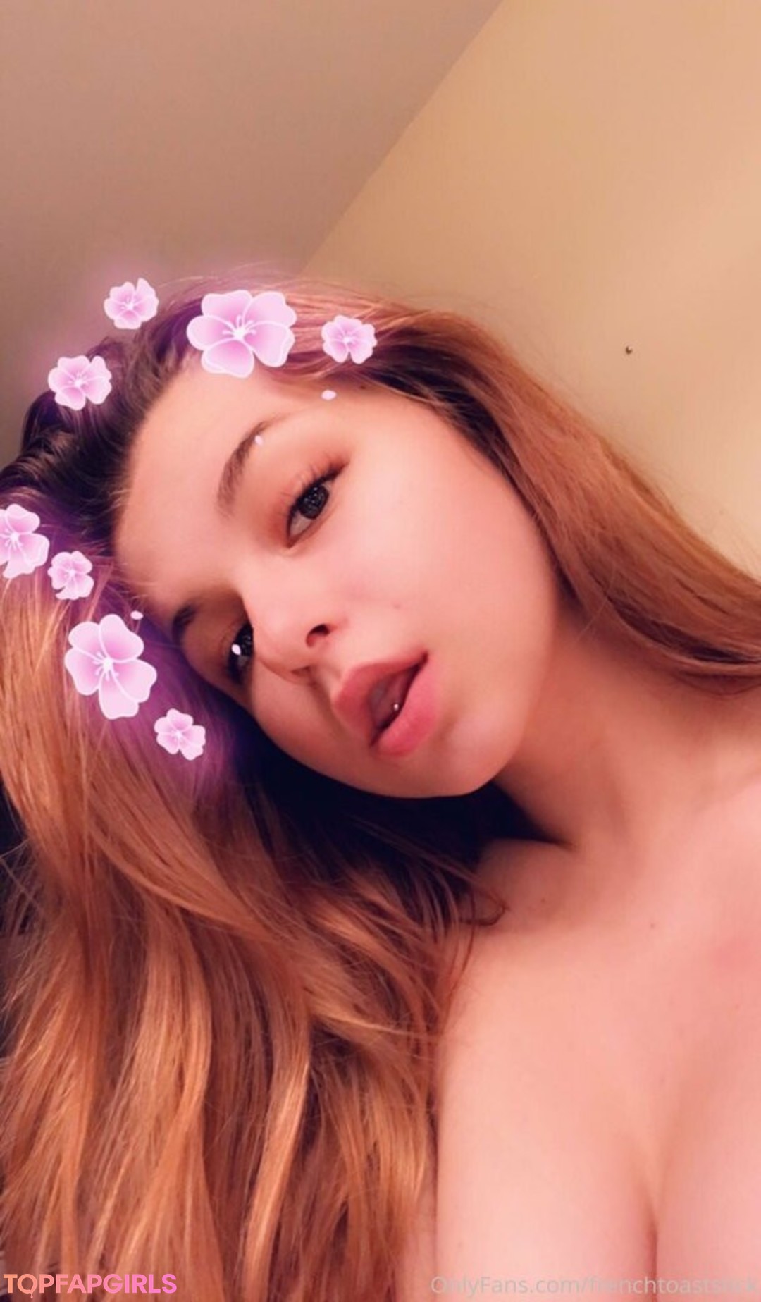 nude free onlyfans pornographic image
