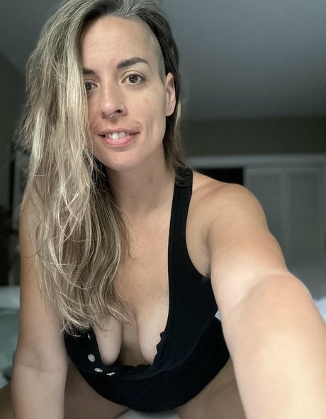 ThefruitsofEve actress photos