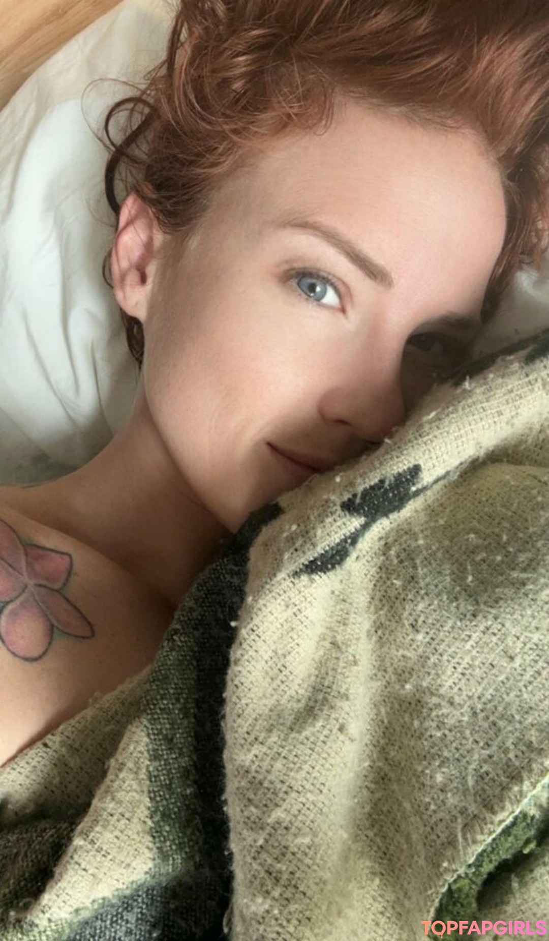 Skyra Fox pornographic model photo