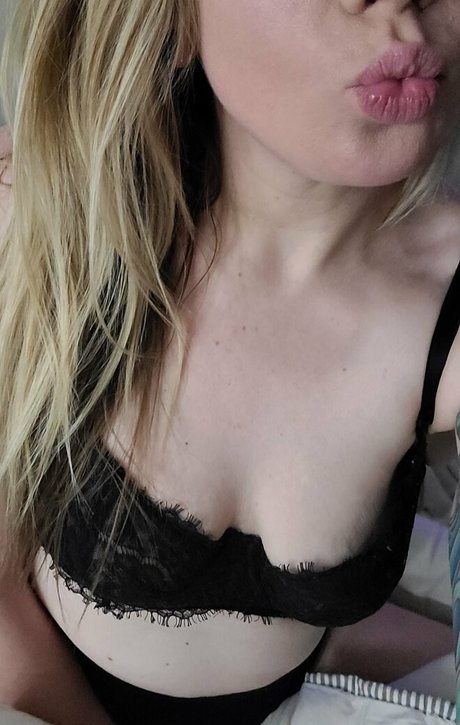 actualgoodgirl hot actress picture