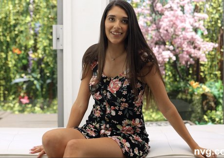 Aria Sloane star pornographic images