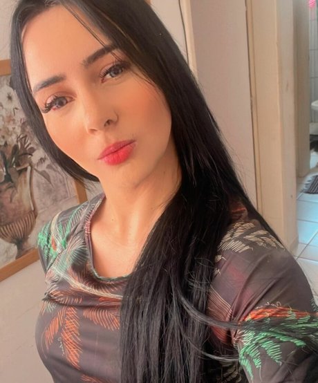 andrezzaeloy_ sexy actress image