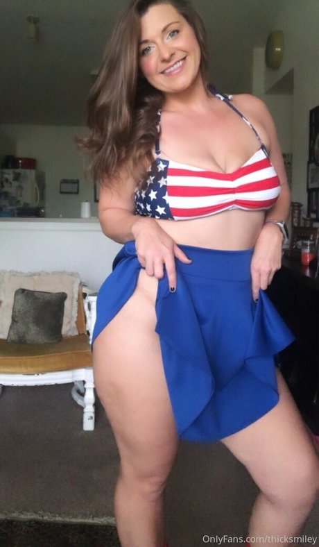 thicksmiley free star pic