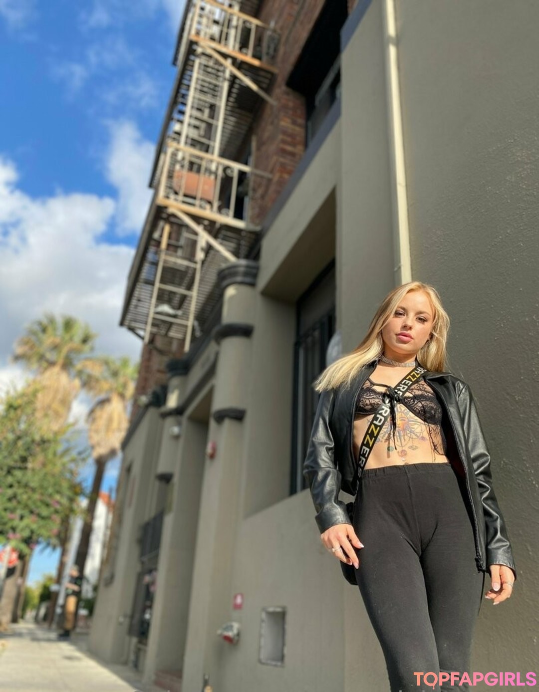 annaclaireclouds naked model gallery