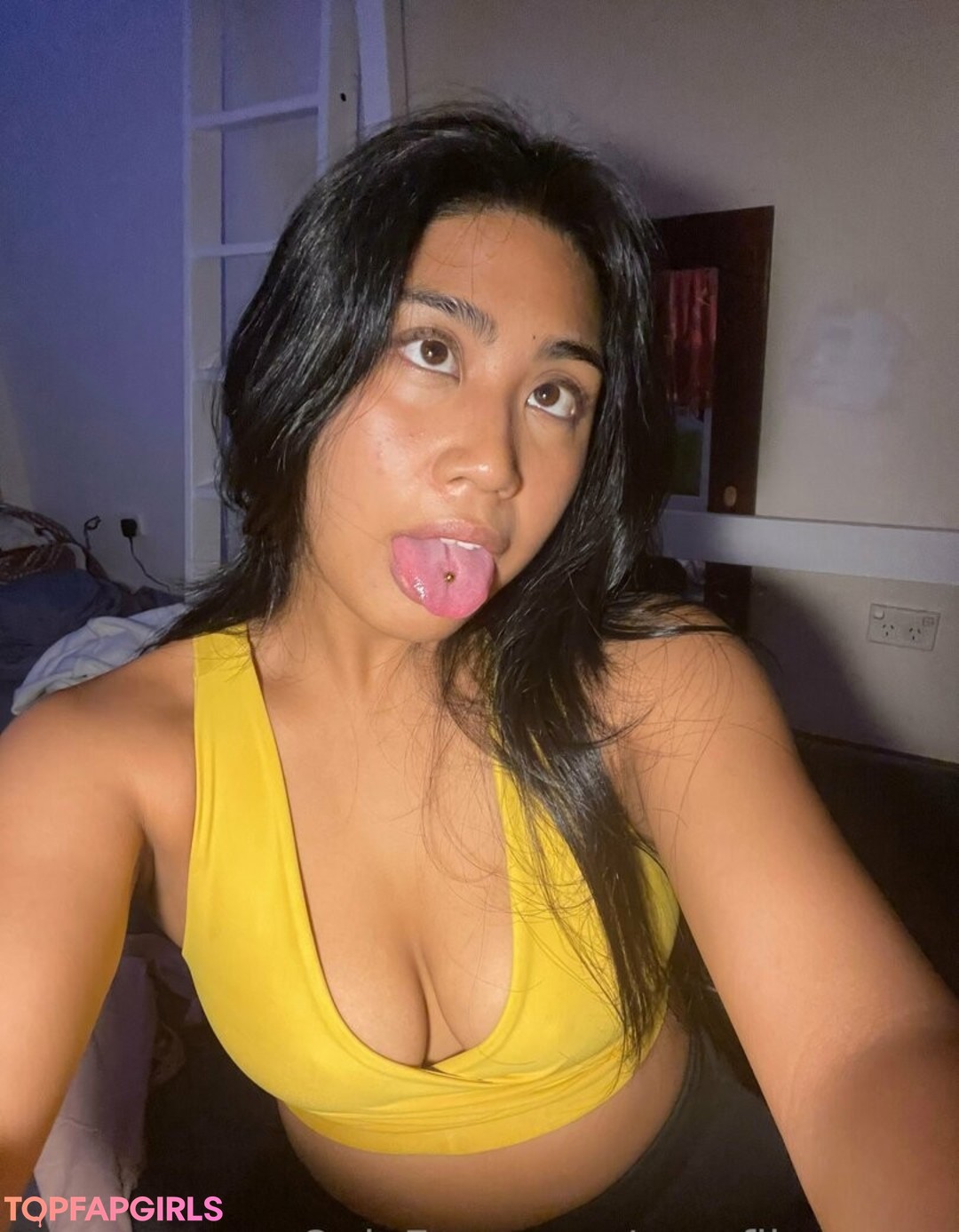 Crystal IGGY model naked gallery