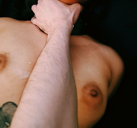 Aelastone star xxx photo