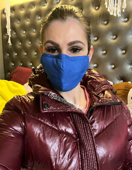 lilybrazilianbombshell nudes actress images