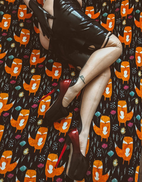 latex fox naked star gallery