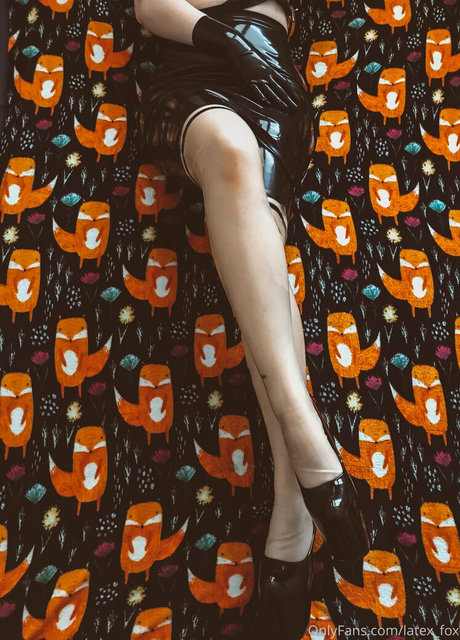 latex fox nude star gallery
