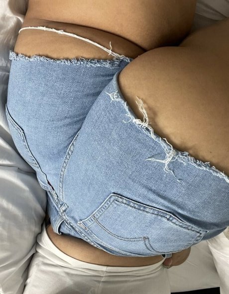 petite skinny onlyfans art naked picture