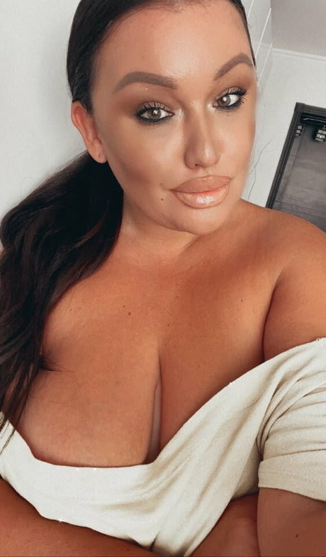 Dasha Kovalenko pornstar erotic pictures