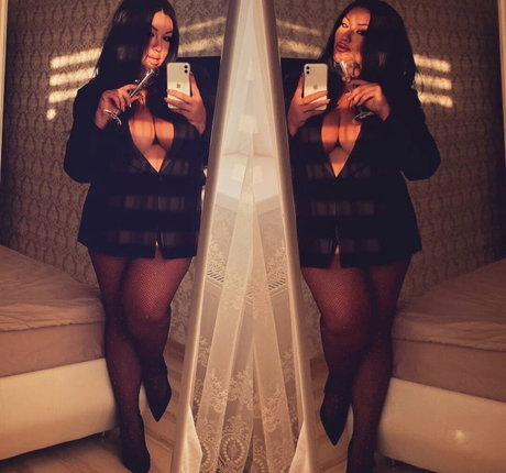 Dasha Kovalenko perfect star pic