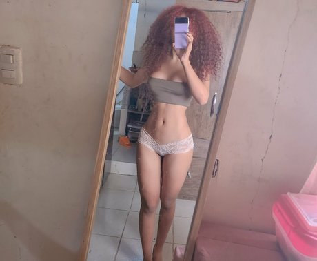 Angelinanpinelaa model free photos