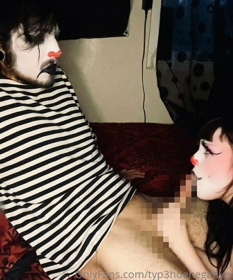 typ3hoenegative hot model pics