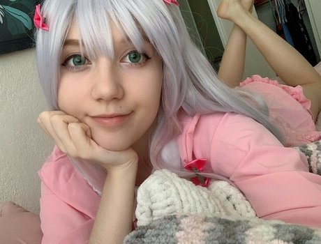 moekomori high quality model pics