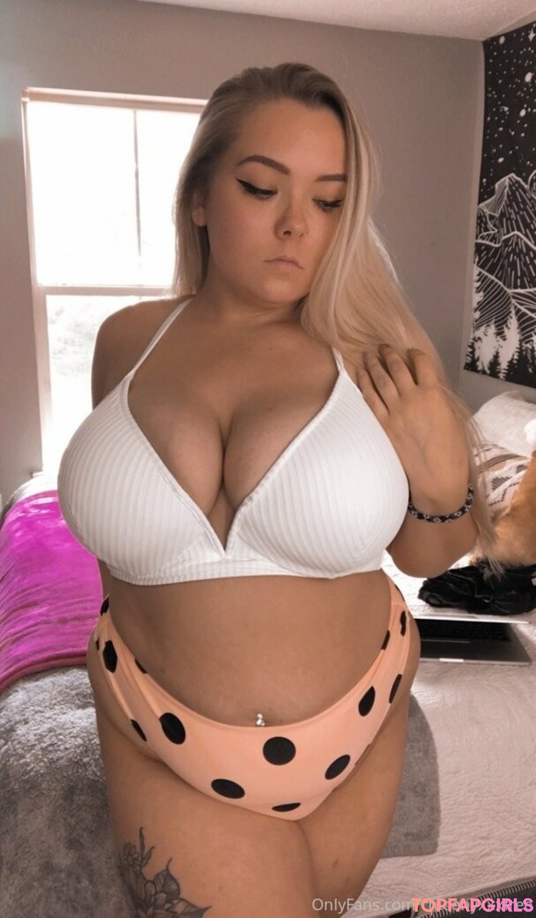 chloenyxxx420 art pornstar photo