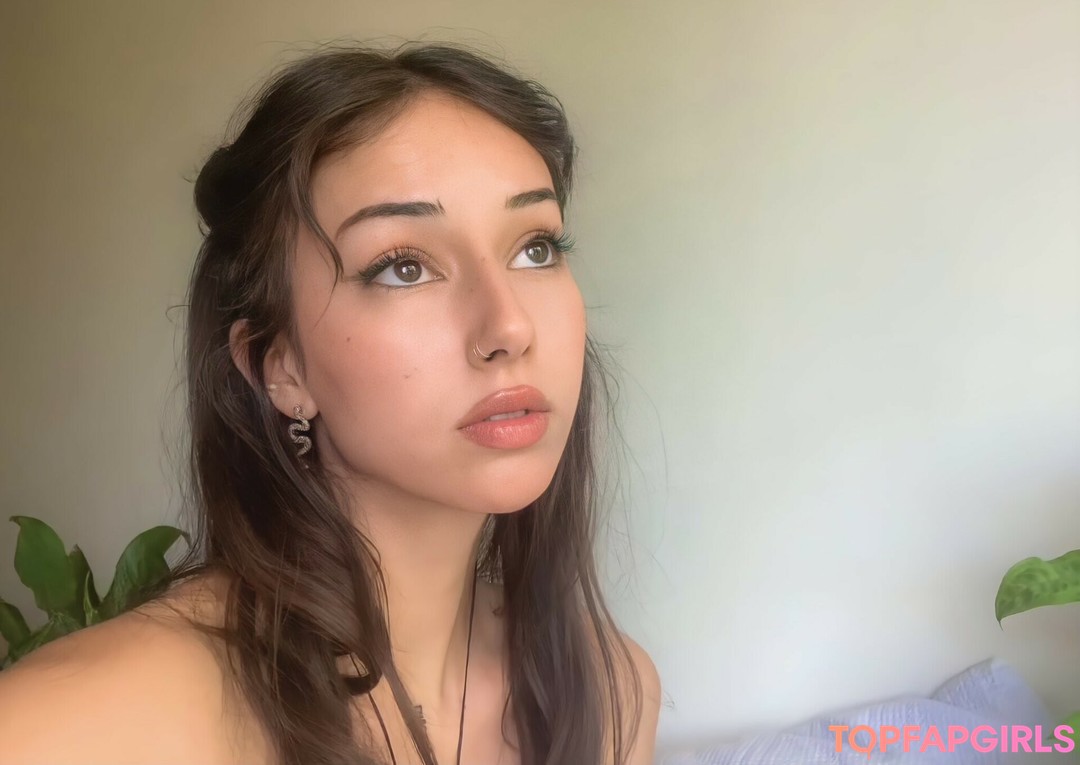 Prettyb0ishit erotic star pic