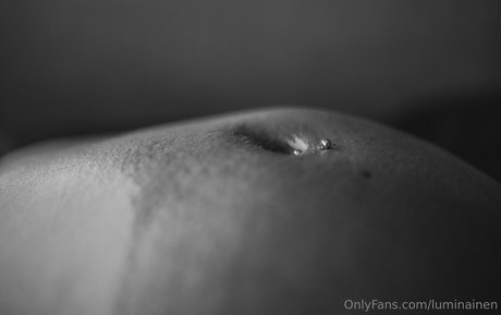 luminainen free model photo