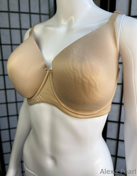 alexapearl art model photos