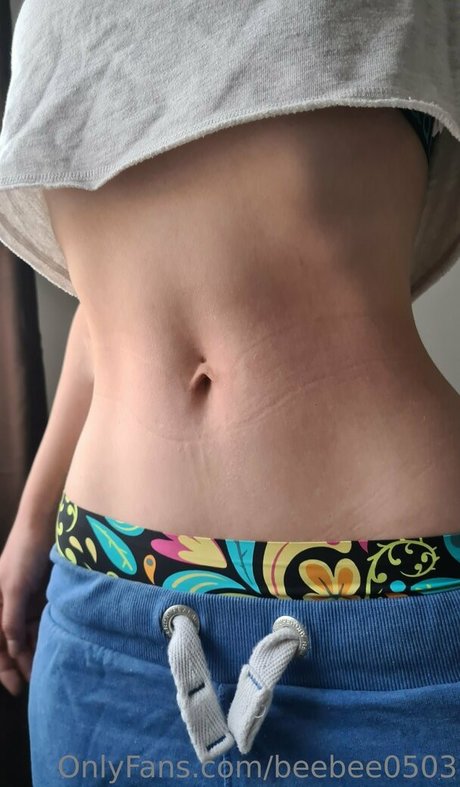 beebee0503 erotic model photo