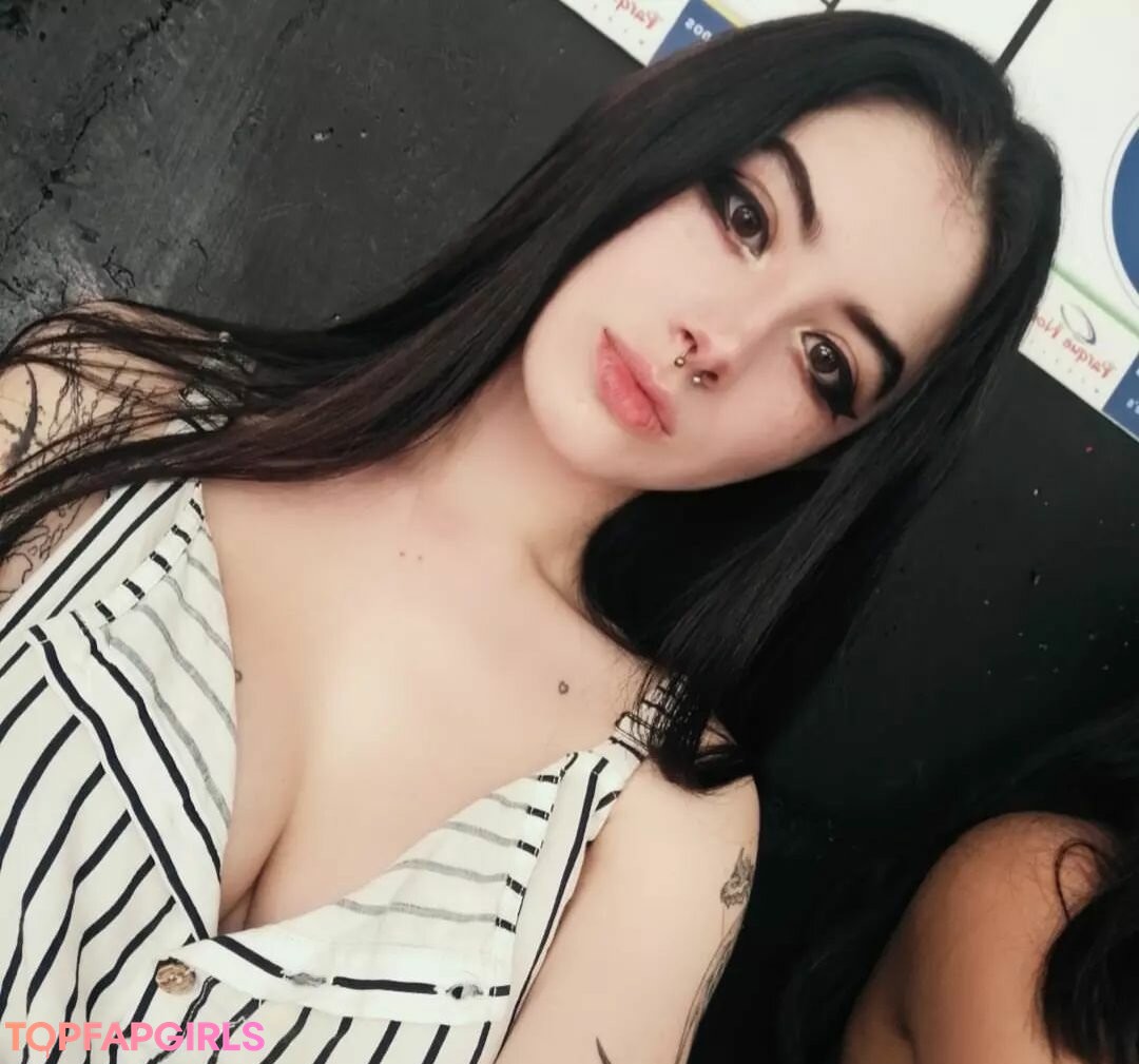 paraliamena star porn images