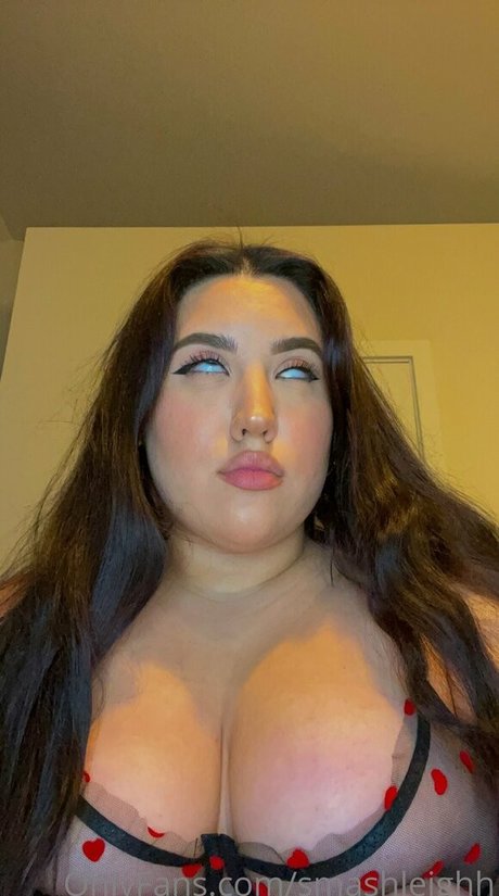smashleighh model pornographic photos