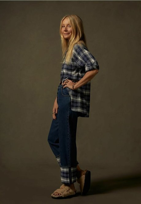 blonde secretary onlyfans hot nude image