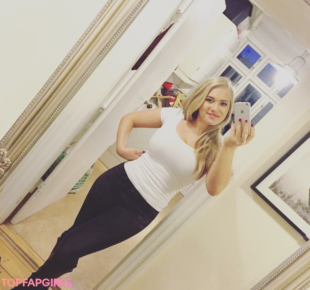 Anja Nissen star sexy images