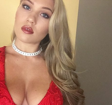 teen glasses onlyfans porno image