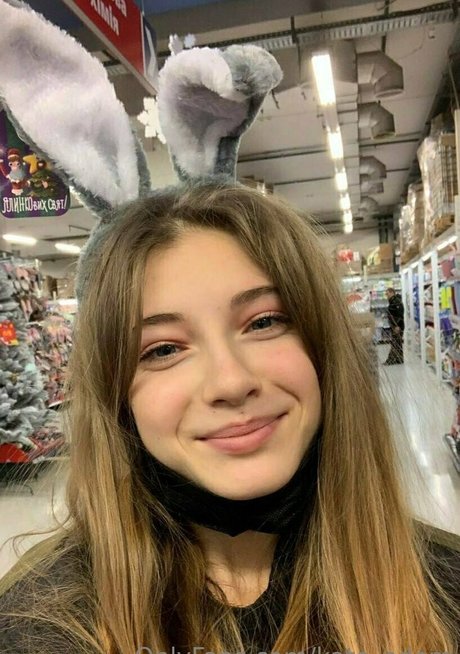 nerdy teen onlyfans beautiful naked picture