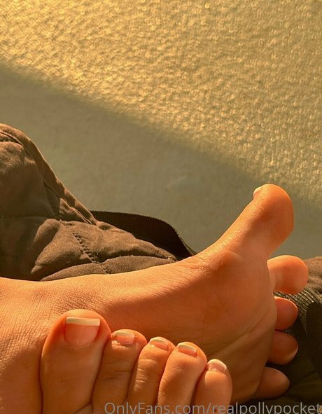 realpollypocket star naked photo