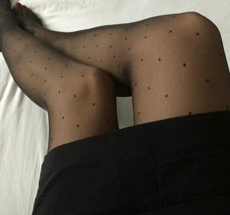 xsandratetch vip naked model picture