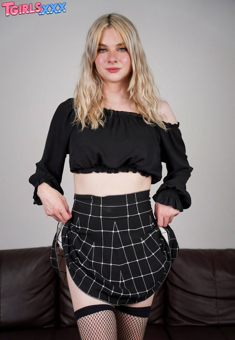 Minx Maven pretty pornstar pic