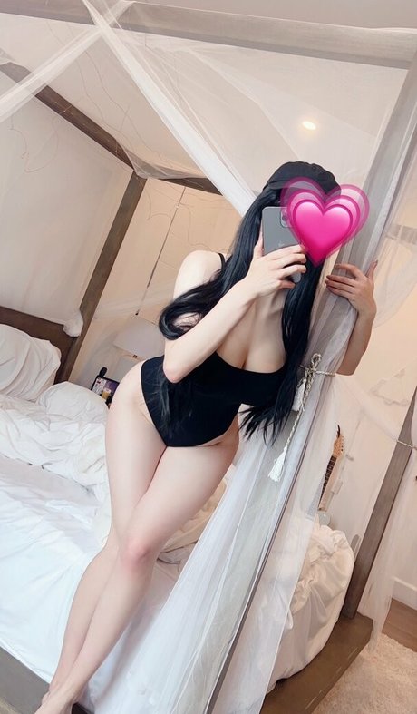 manamimoo adult model pics