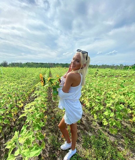 Madison Horacek pornstar nudes img