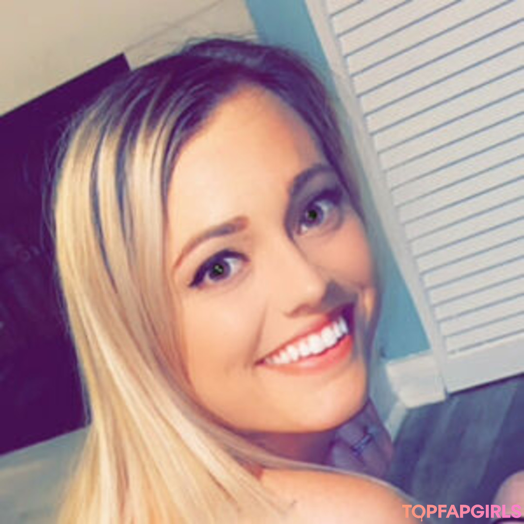 savannahpaige model perfect image