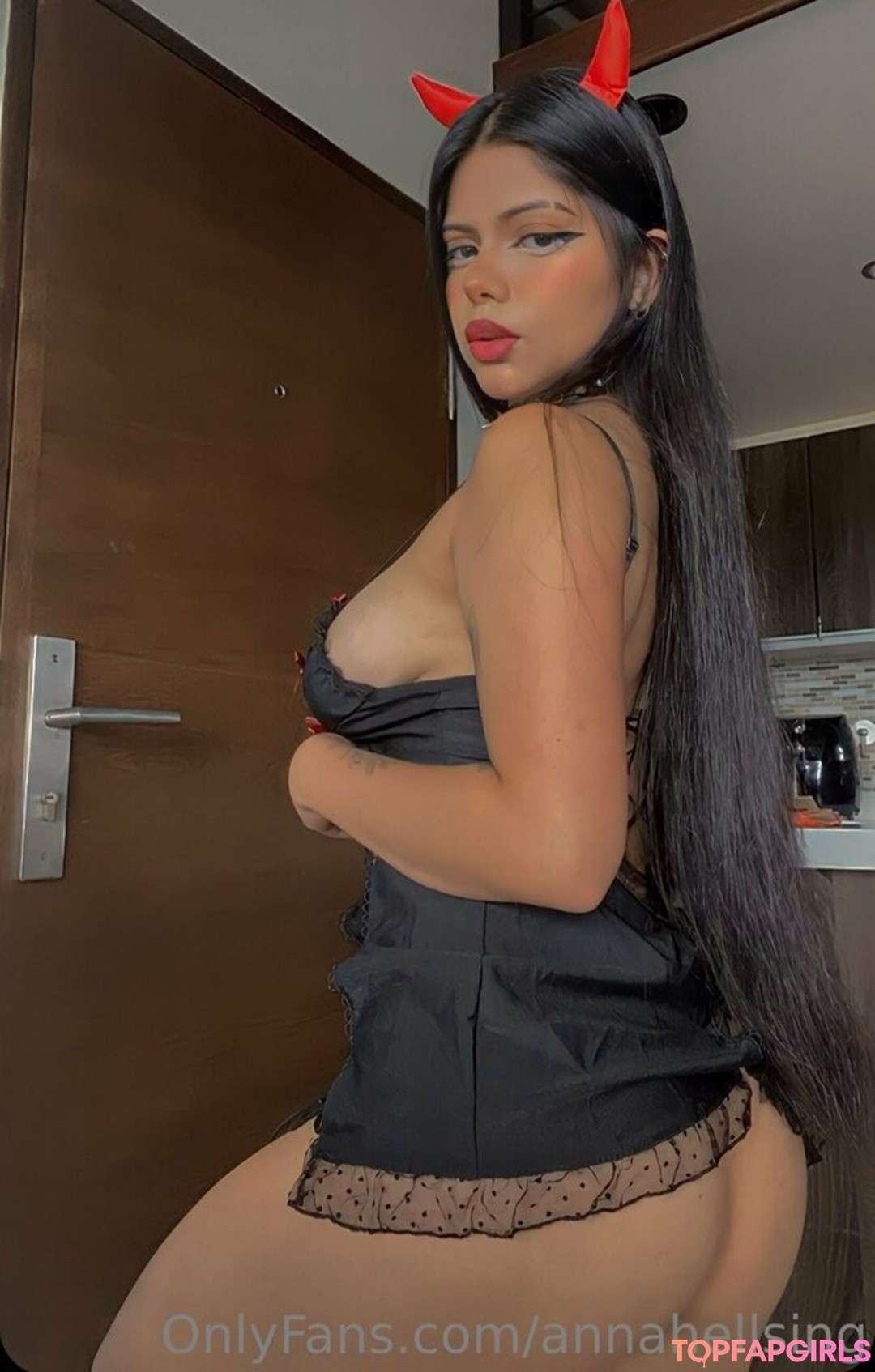 big tits cougar onlyfans xxx image