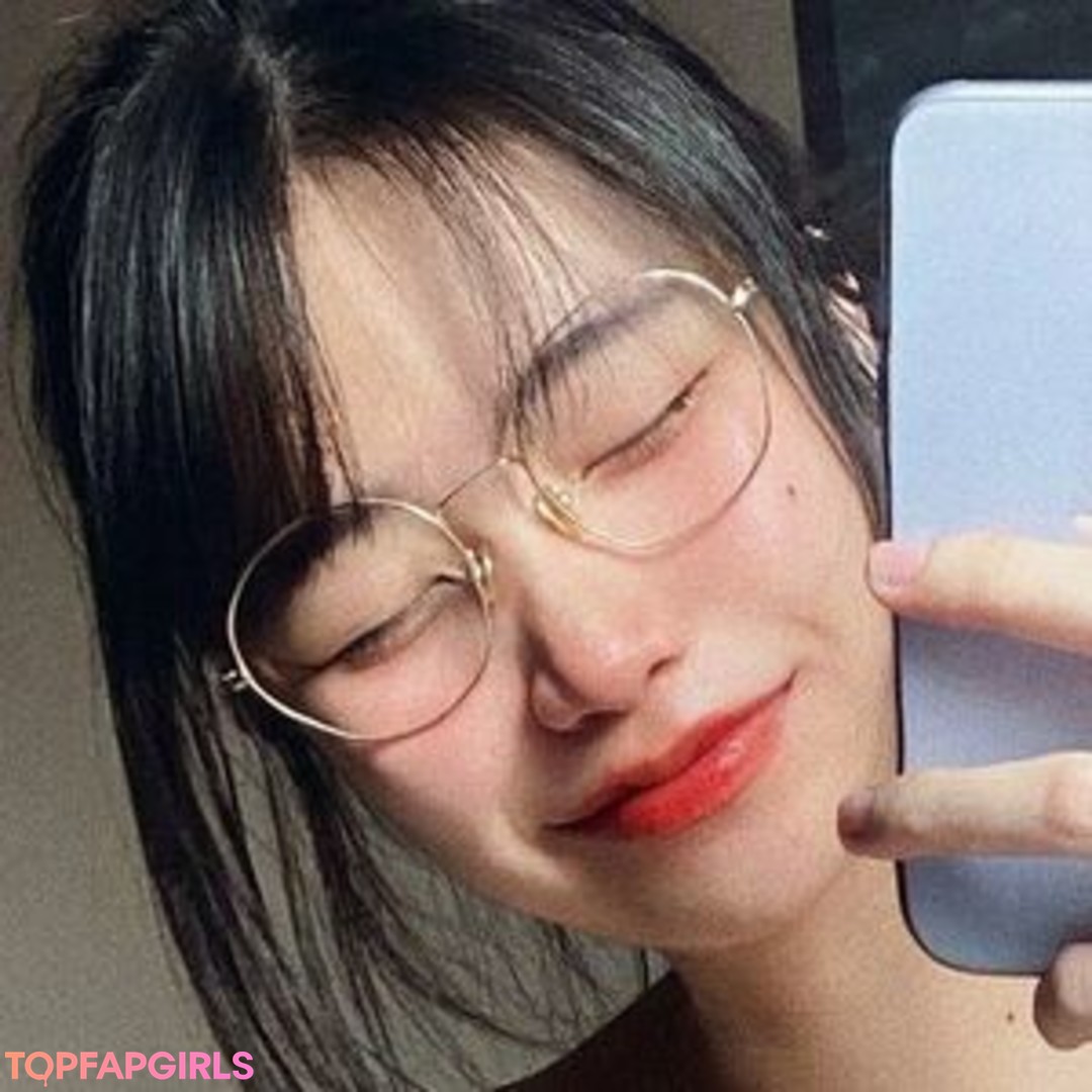 nahaneulll model naked pic