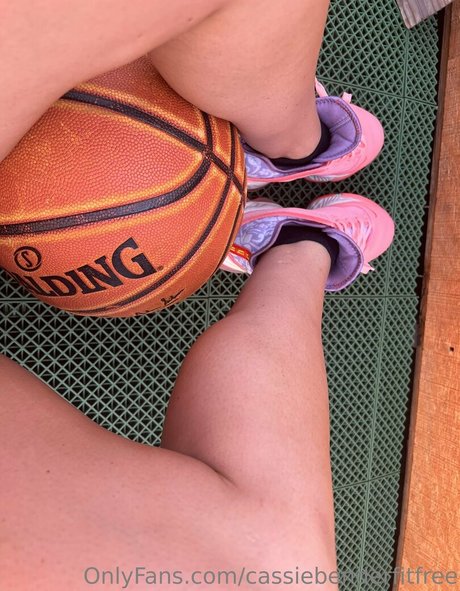 cassiebenderfitfree star hot archive