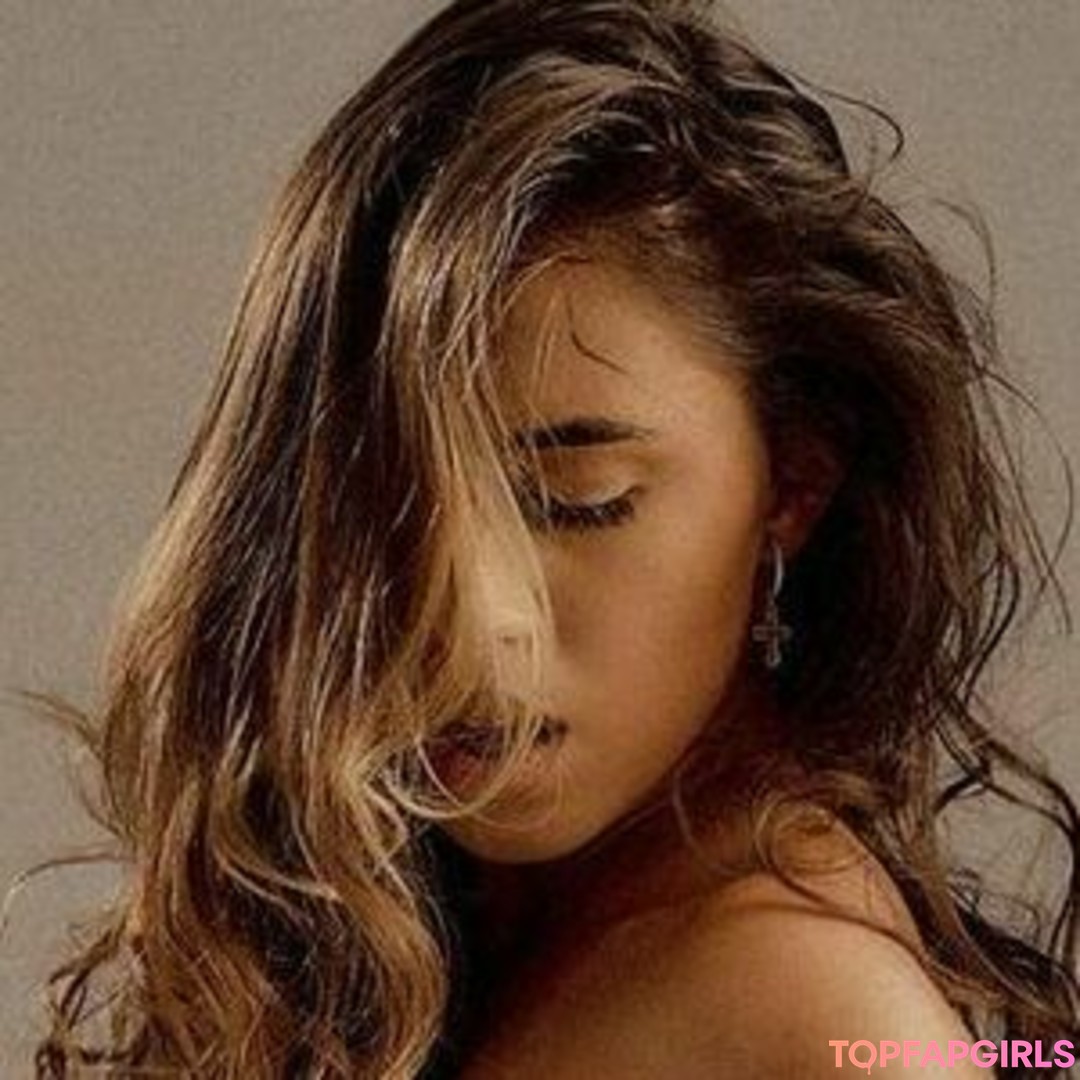 Issa Bell sexy actress images