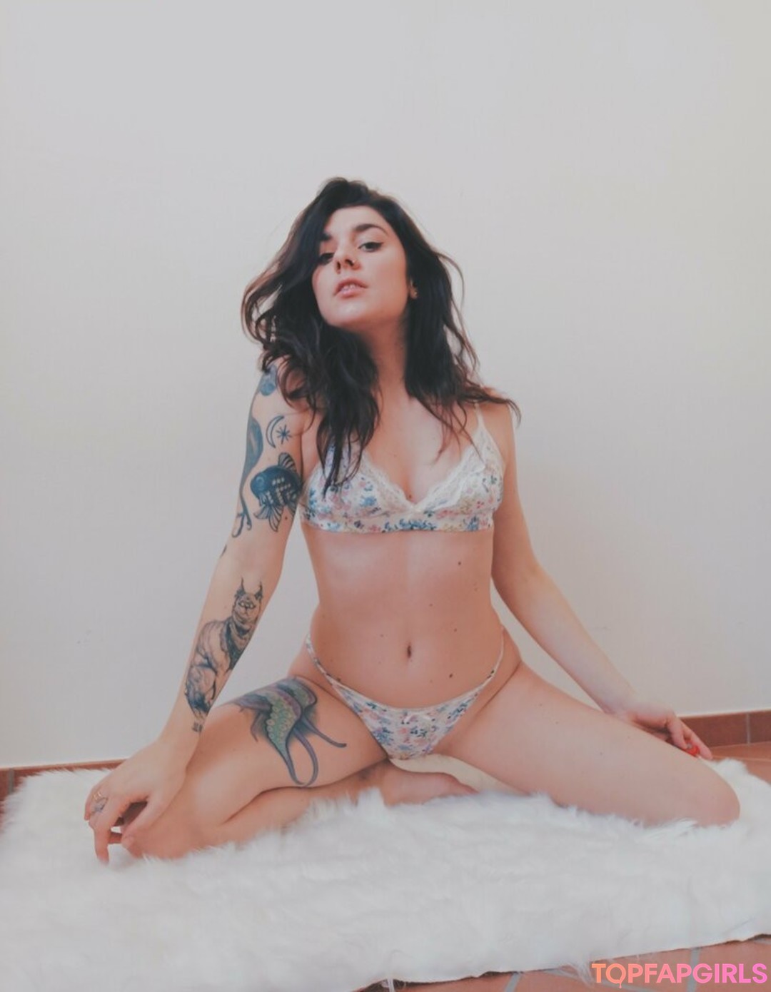 laurettavixen art actress photos