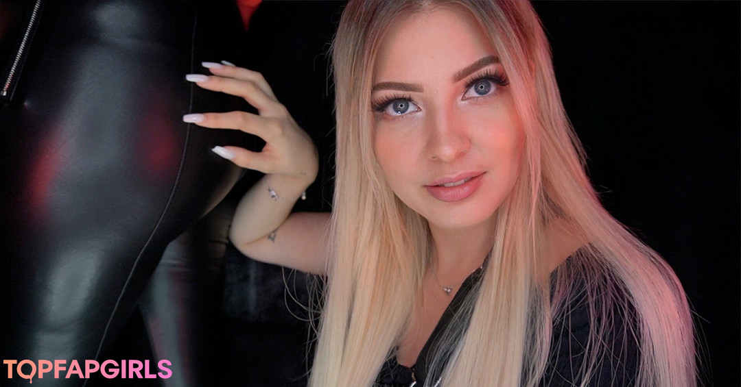 asmrjanina model top image