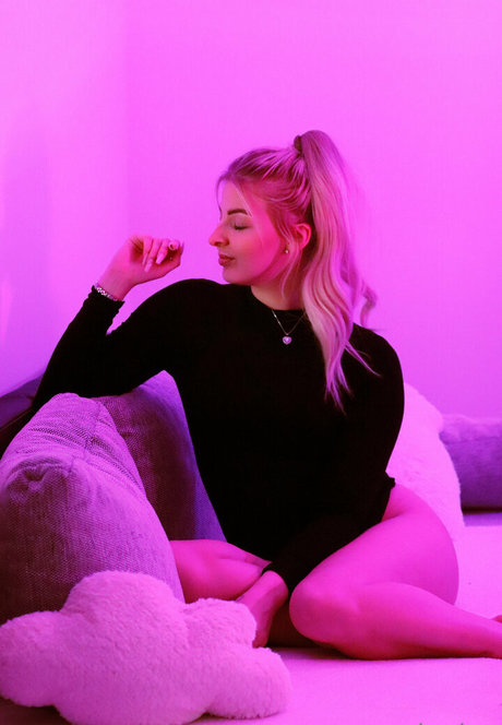 asmrjanina model best images