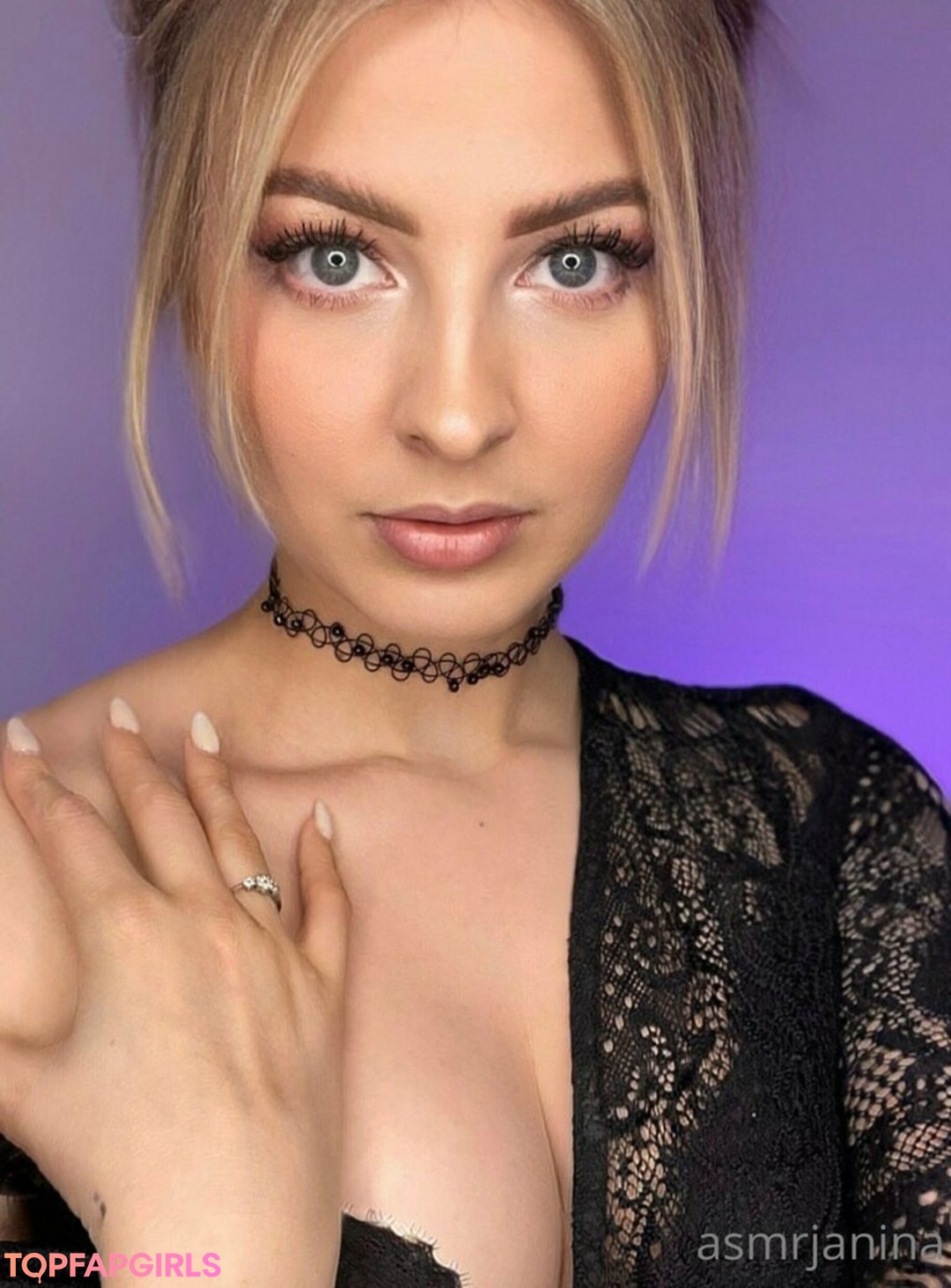 chubby small tits onlyfans top images