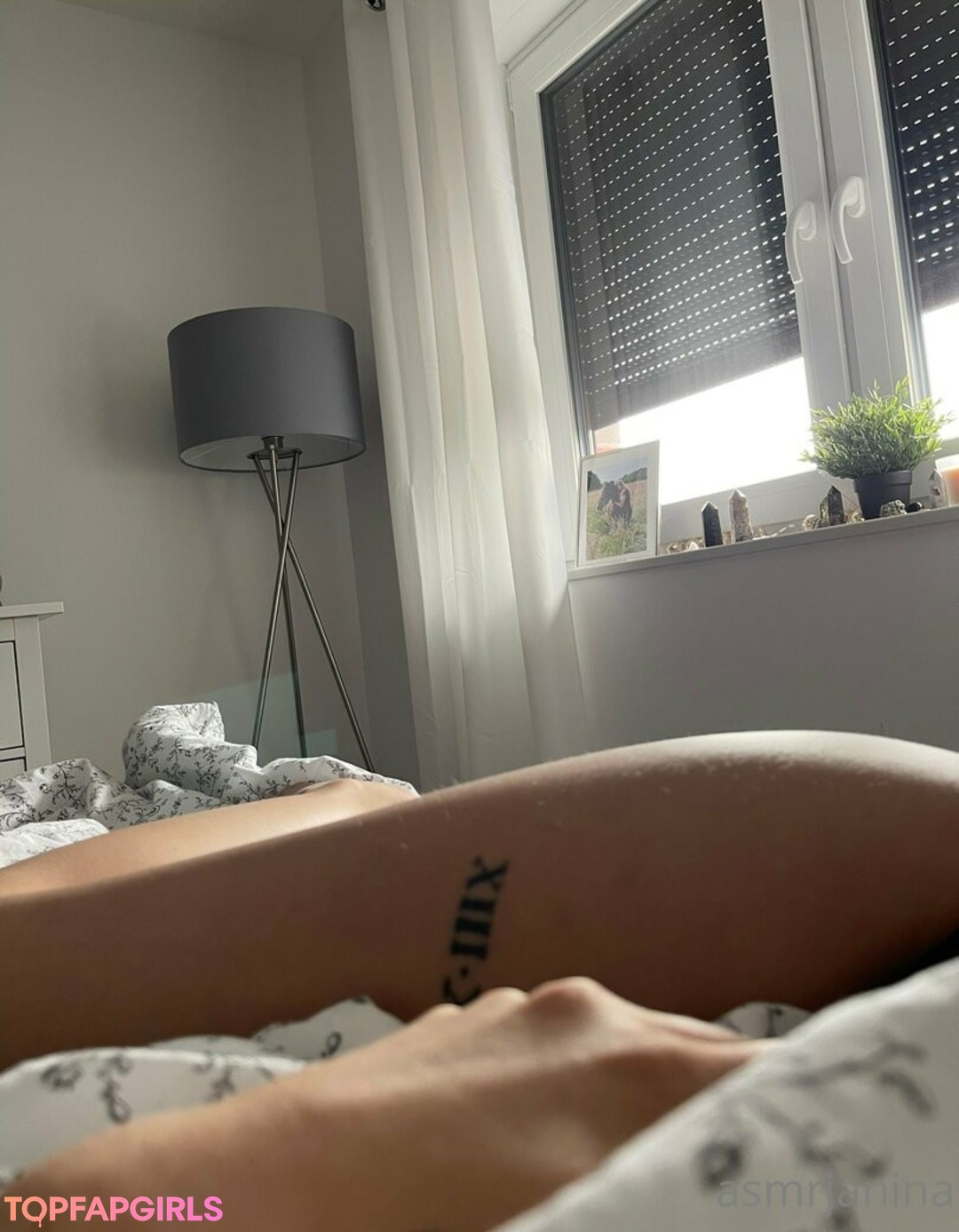 asmrjanina nude model img
