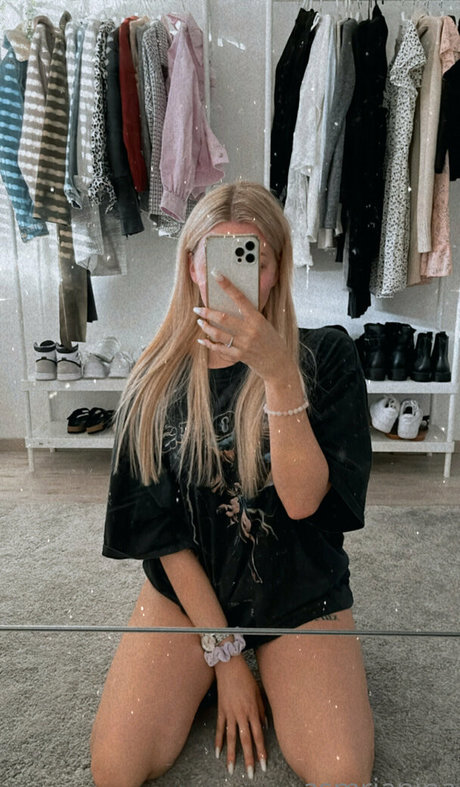 asmrjanina model hot img