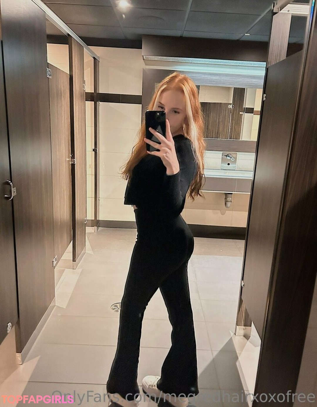 megredhairxoxo tease pretty star img