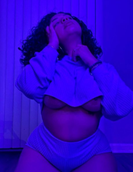 french mature onlyfans free naked pic