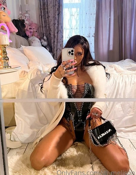 mother daughter onlyfans free naked pictures