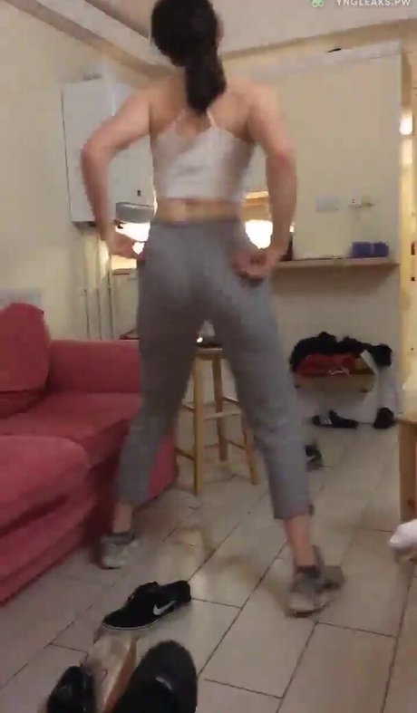 Isla Lockhart adult star pics